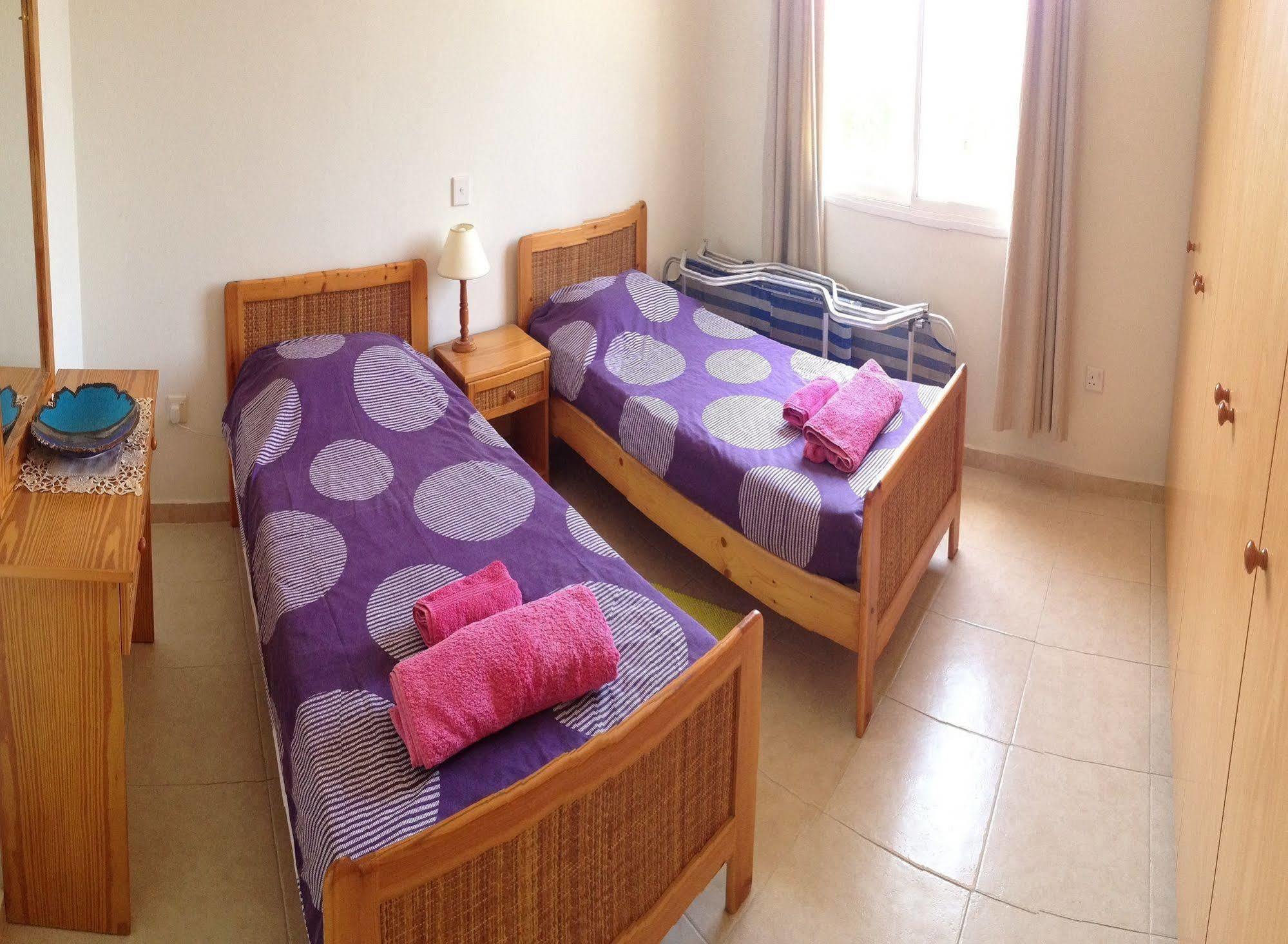 Sirena Sunrise, Apartment 4 Пафос Экстерьер фото