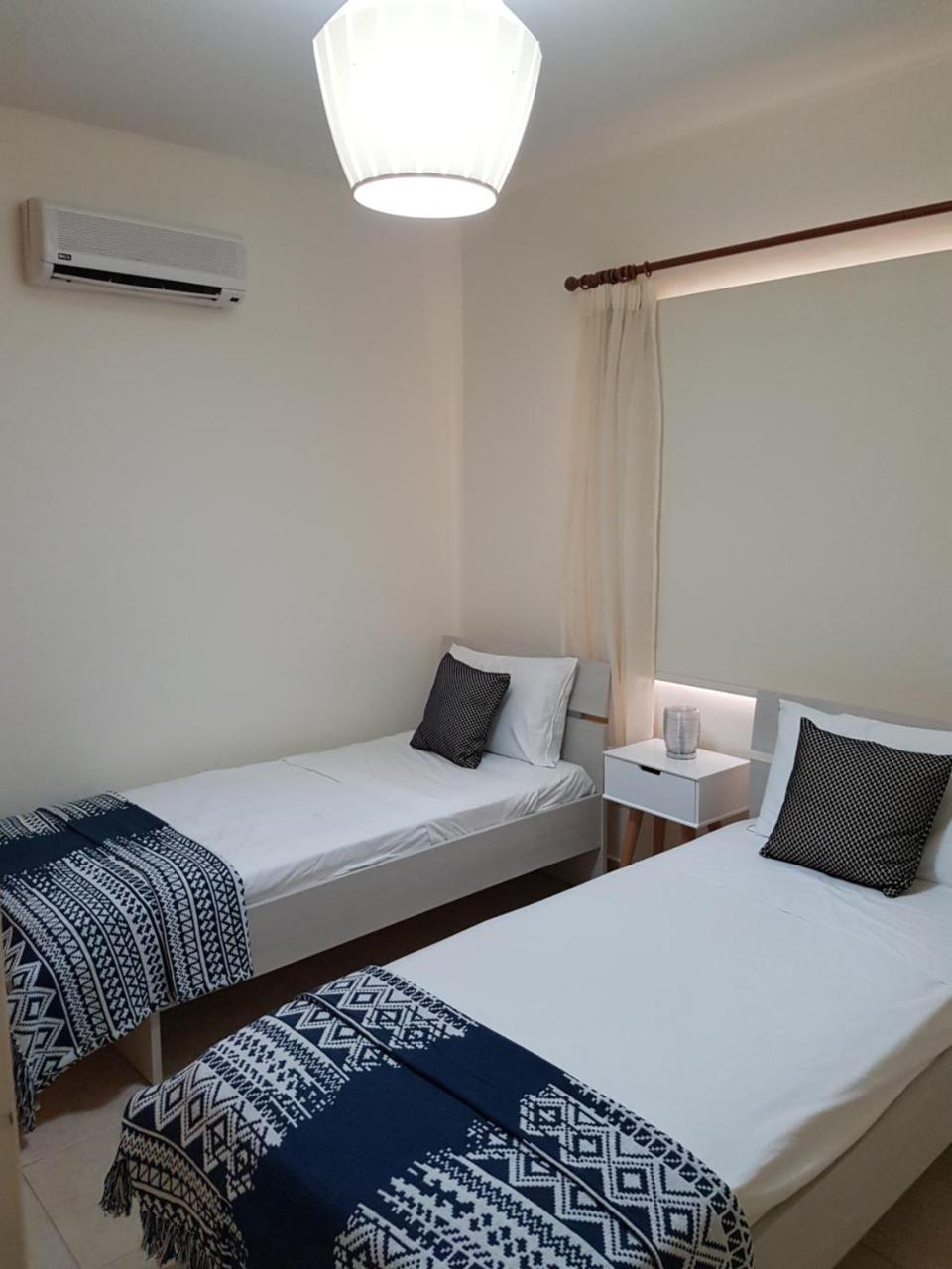 Sirena Sunrise, Apartment 4 Пафос Экстерьер фото