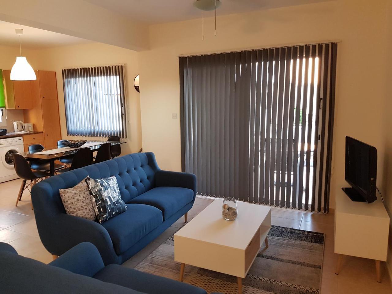 Sirena Sunrise, Apartment 4 Пафос Экстерьер фото